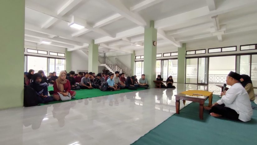 RAPAT KOORDINASI KETUA KELAS MADIN UIN SAYYID ALI RAHMATULLAH TULUNGAGUNG TAHUN AKADEMIK 2024/2025